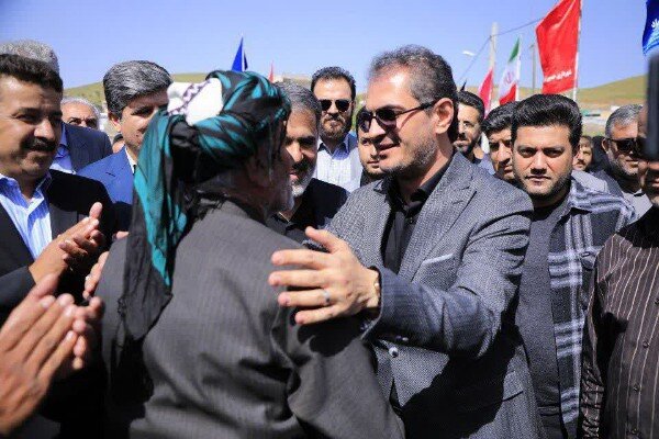 حسینآباد، مقصد سفر استاندار کردستان و کاروان خدمت