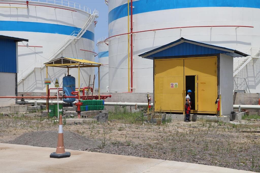 بهرهبرداری پست اسکله و ۴ مخزن روغن سوخت مجتمع بندر کاسپین