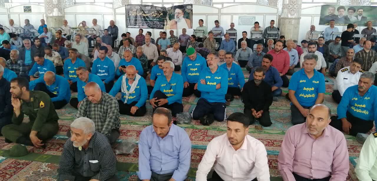 دوچرخه سواران میبدی تا حرم امام خمینی (ره) رکاب میزنند