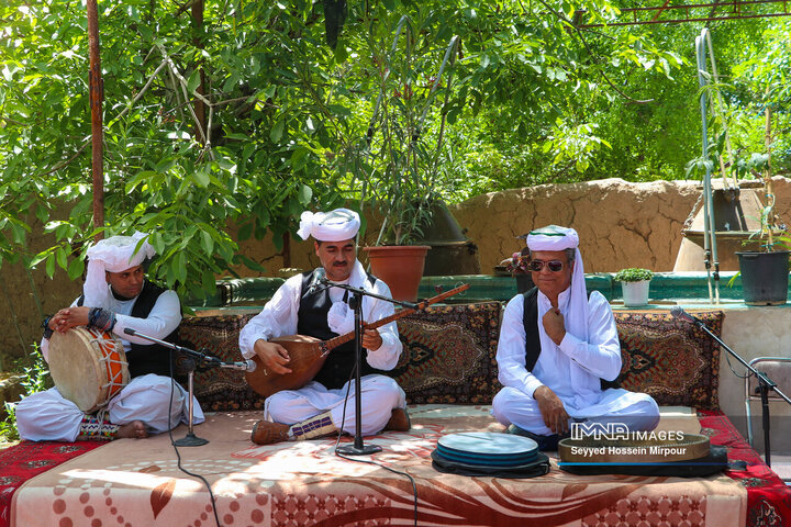 آیین سنتی گل غلتان در فرخد خراسان