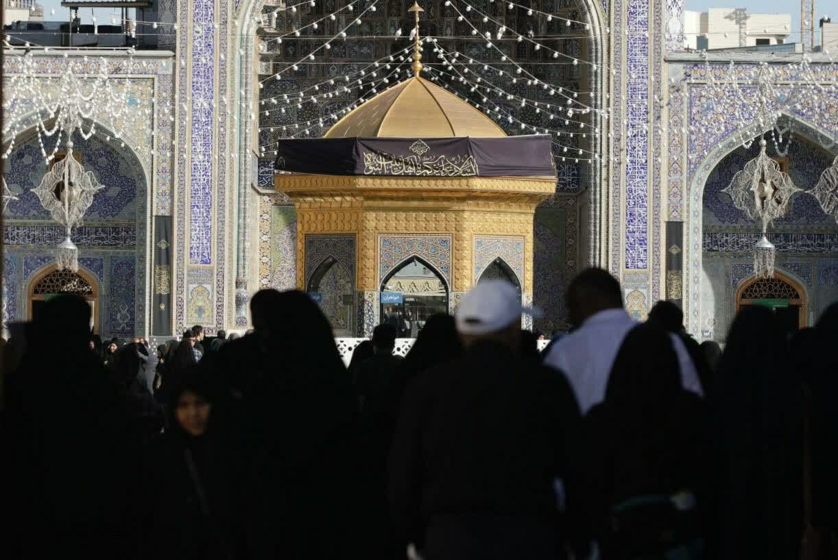 سیاهپوش شدن حرم مطهر رضوی در روز زیارتی امام رضا (ع)