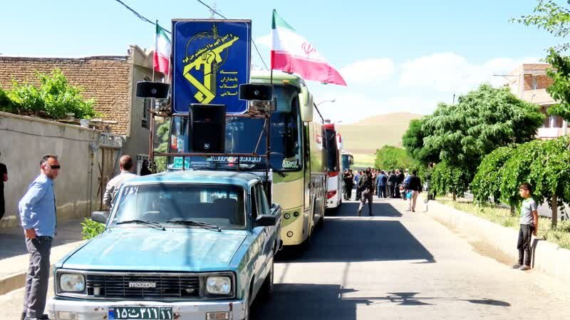 اعزام کاروانهای زیارتی به مرقد امام خمینی(ره) از شهرهای مختلف آذربایجانغربی+ عکس