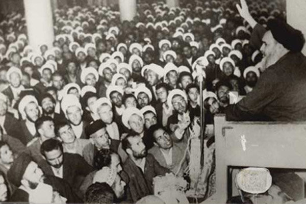 قیامی که نقطه عطف تاریخ معاصر ایران شد