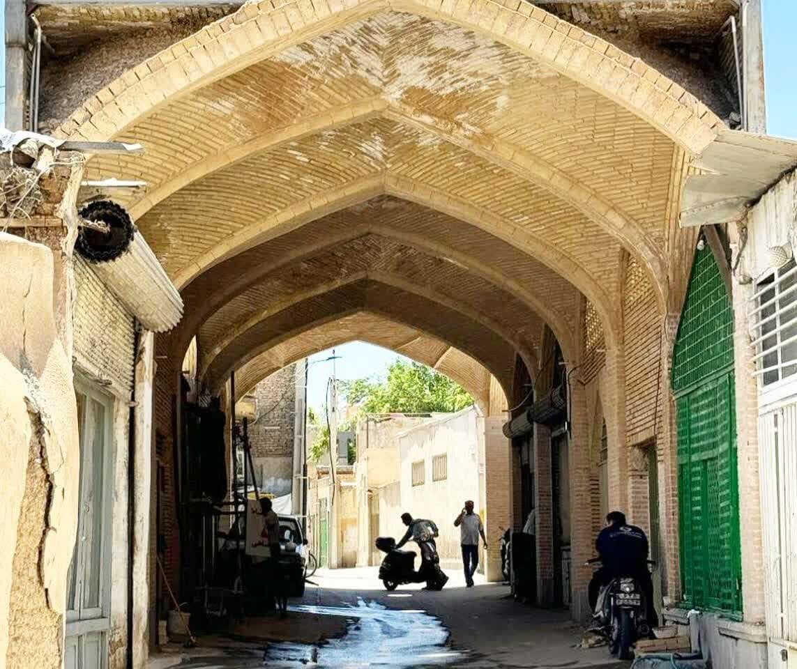 پیشرفت ۴۰ درصدی احیای «سرای قصر جمیلان» در خیابان عبدالرزاق