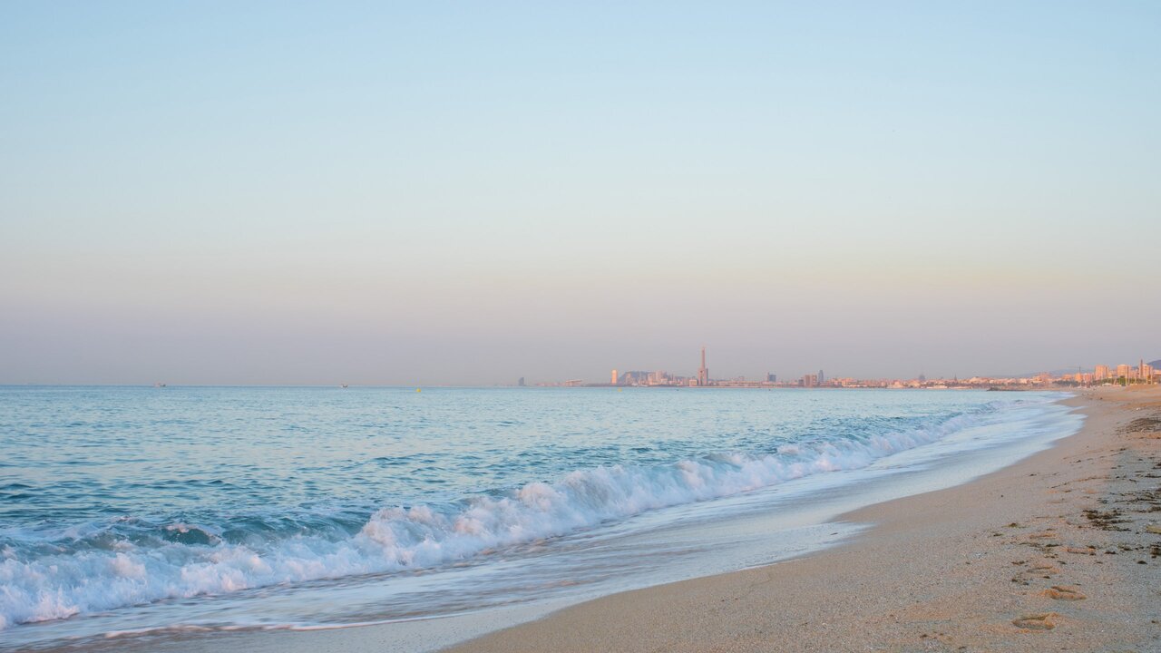 زیباترین سواحل بارسلونا + تصاویر