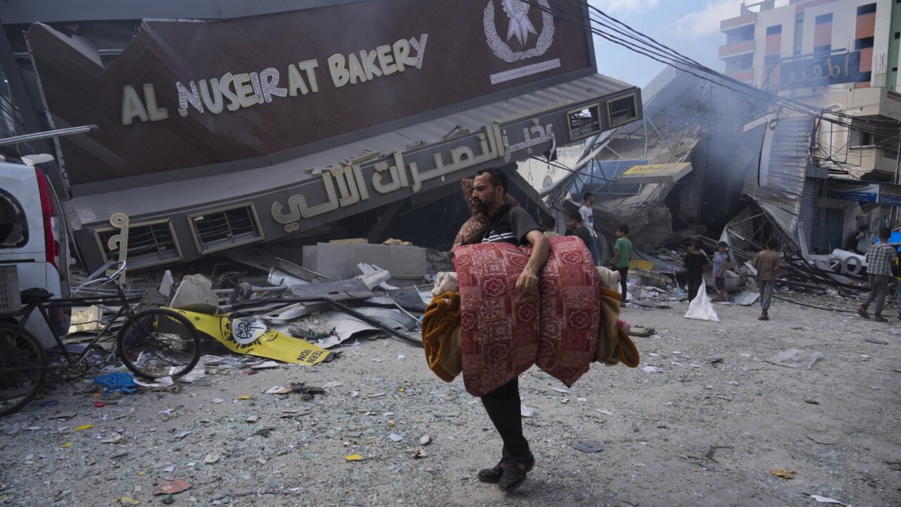 خندههایی که بوی مرگ میدهد