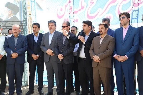 پروژه تقاطع غیرهمسطح تکیهوچمن سنندج کلنگزنی شد