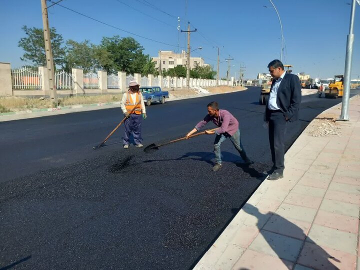 پخش و توزیع بیش از ۱۰ هزار تن آسفالت در اراک