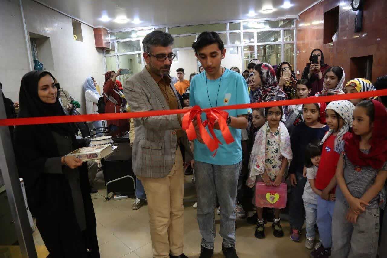 نمایشگاهی از جنس نقاشیهای کودکانه