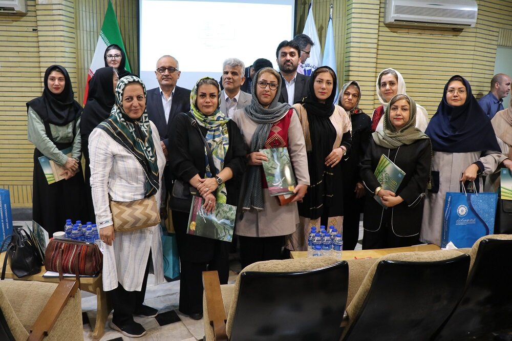 تجلیل از ۵۱ پیشکسوت و هنرمند هنرهای سنتی و صنایعدستی گیلان