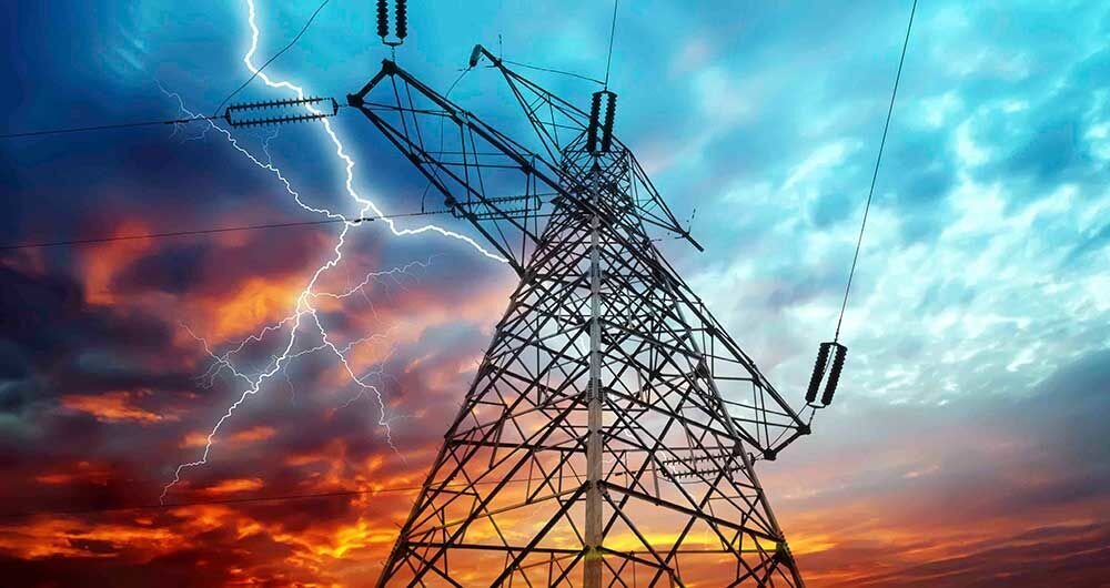 تلاش وزارت نیرو برای تأمین برق صنایع در فصل تابستان