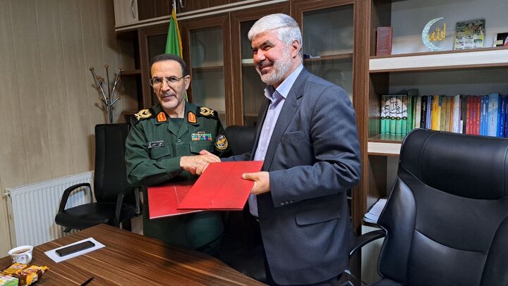 دفاع مقدس میثاق ملی ماست