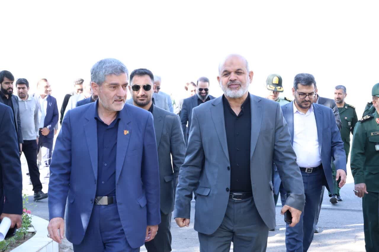 افتتاح طرح‌های عمرانی و شهری شیراز با حضور وزیر کشور