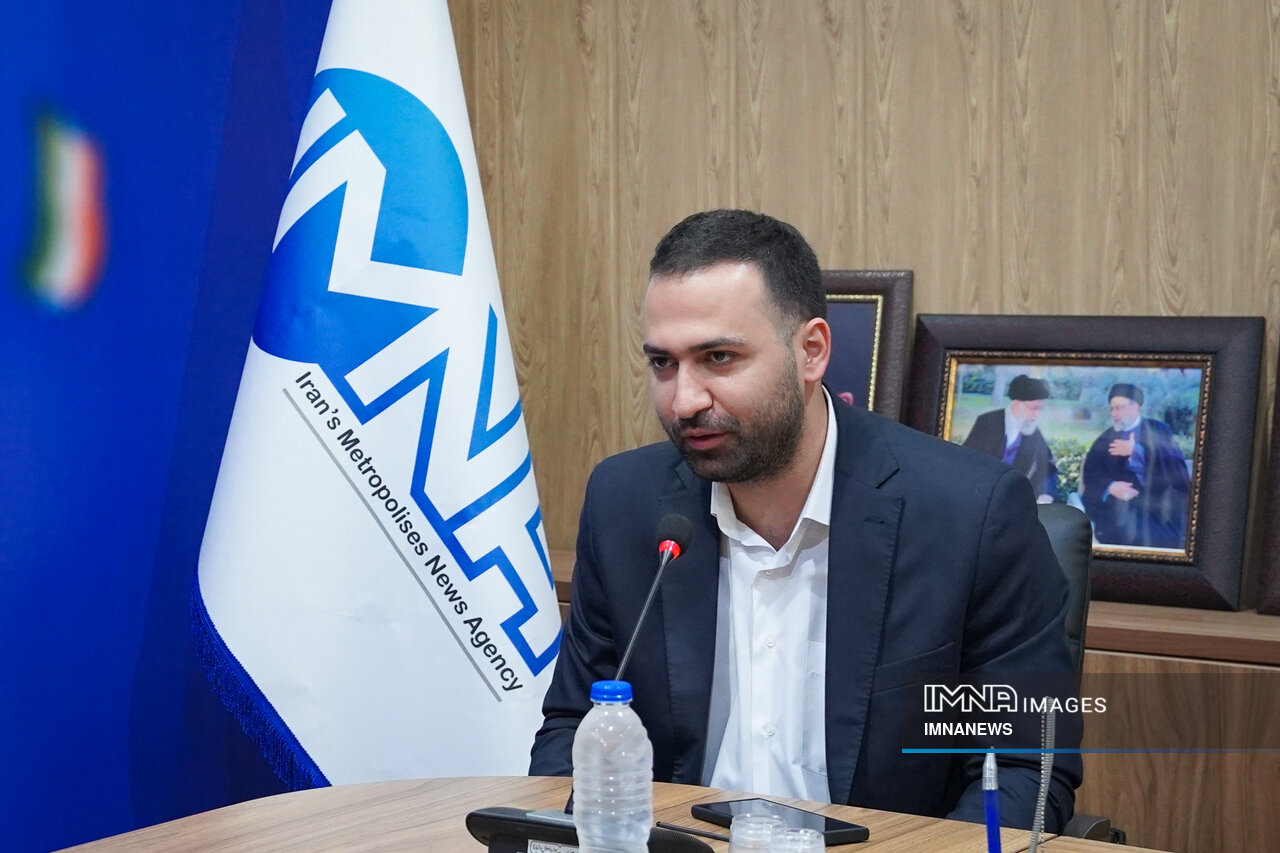 کمیلی: جلیلی بیاید معیشت مردم رشد میکند/ طاهری: فساد حتی از کنار پزشکیان رد هم نشده