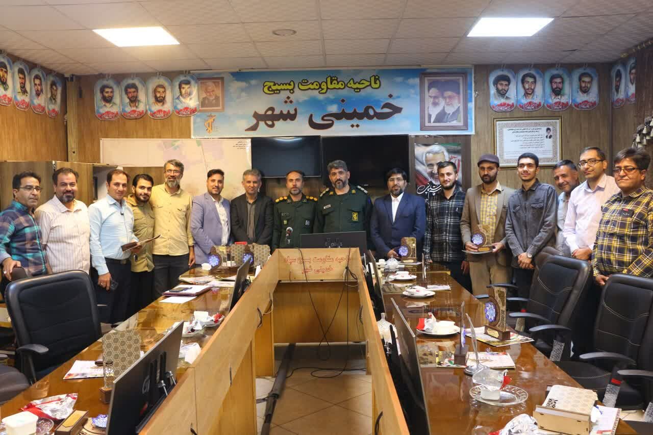 شهید رئیسی اعتماد ملی را افزایش داد