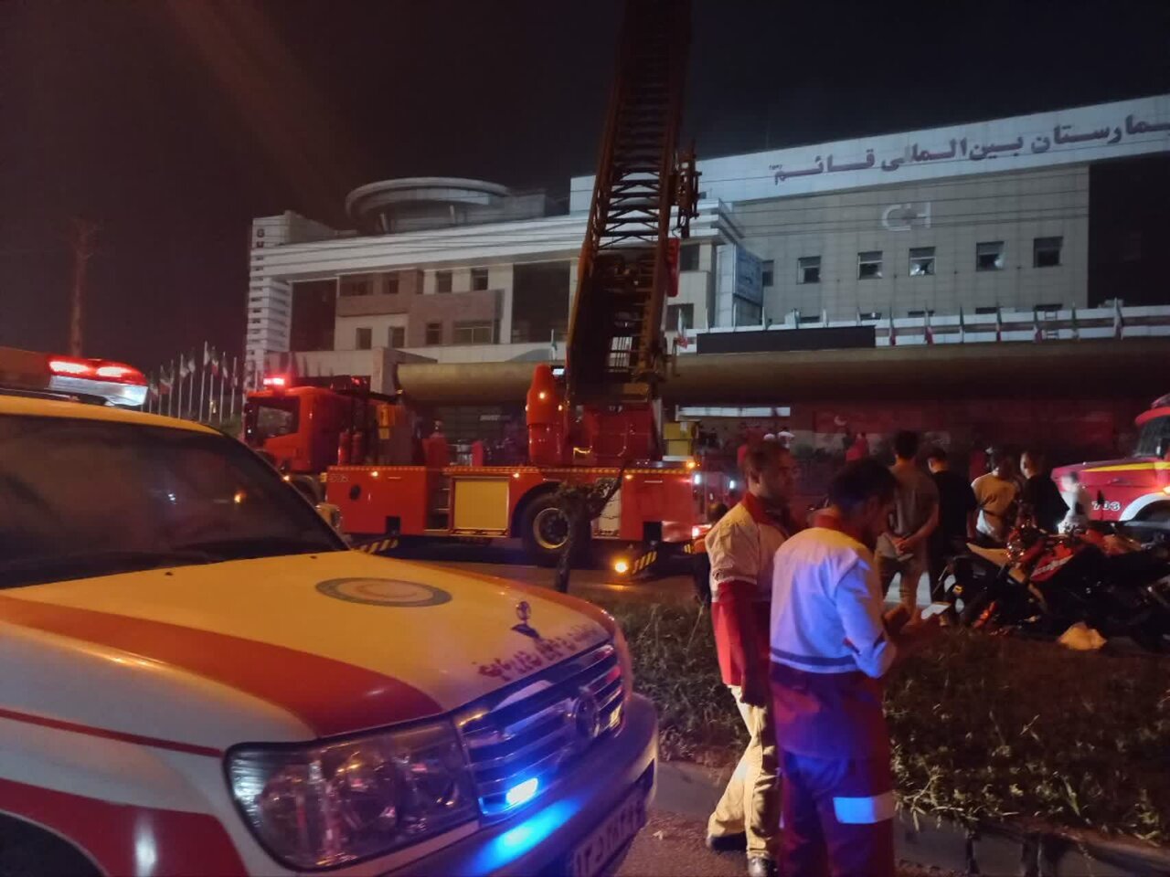 آخرین جزئیات حادثه آتش‌سوزی بیمارستان قائم رشت + فیلم و تصاویر