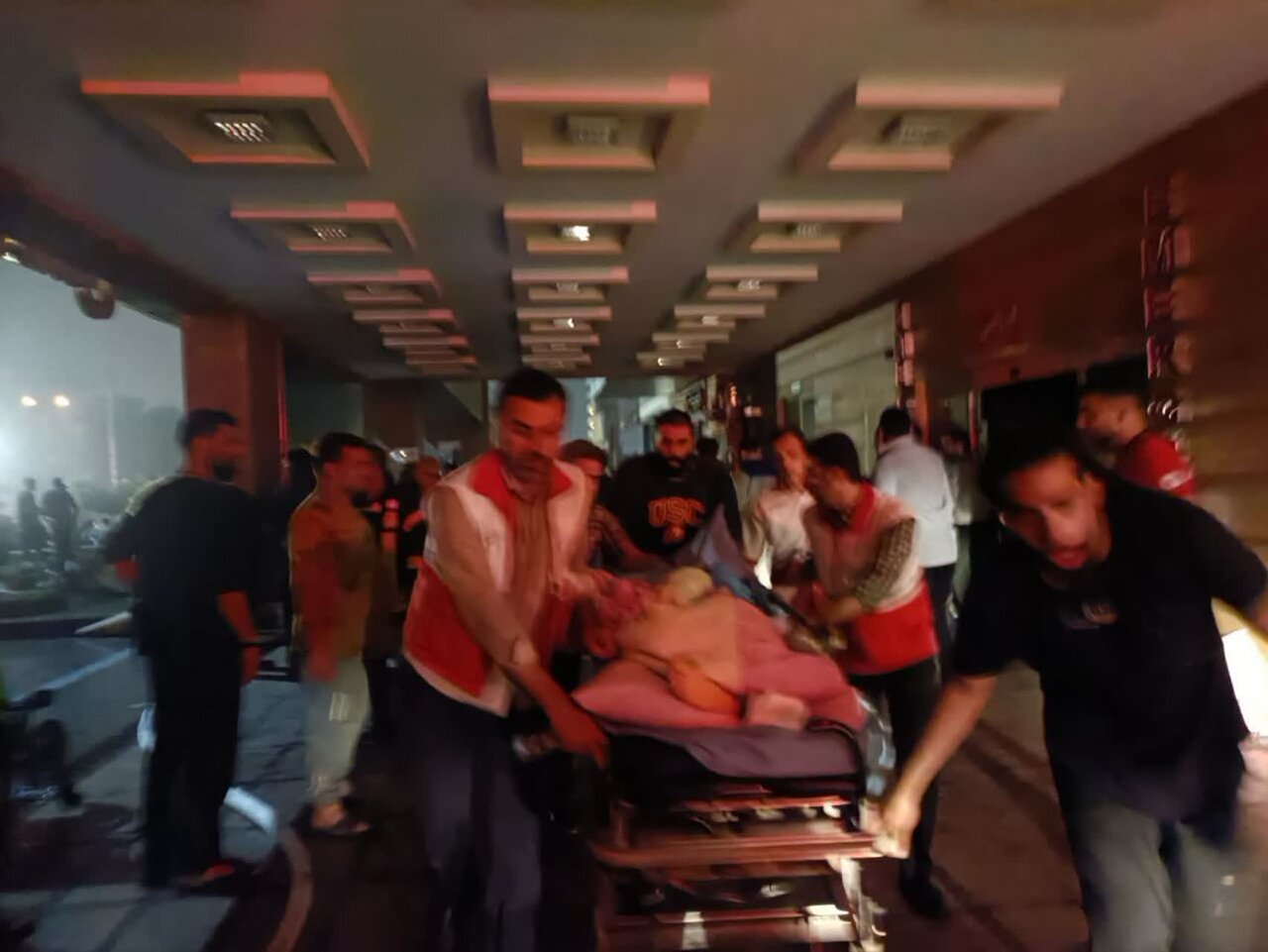 آخرین جزئیات حادثه آتش‌سوزی بیمارستان قائم رشت + فیلم و تصاویر