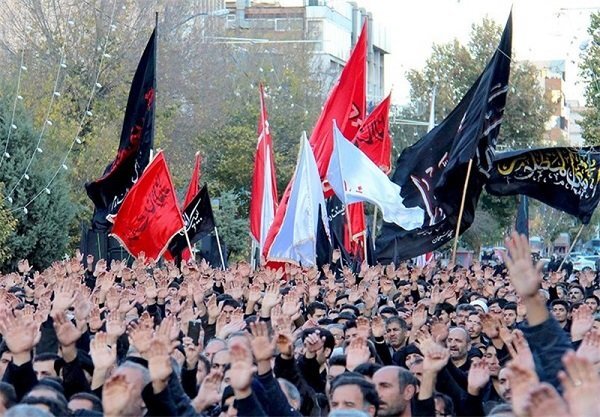 وقتی یک مکتب جامعه را در بزنگاهها سرپا نگه میدارد