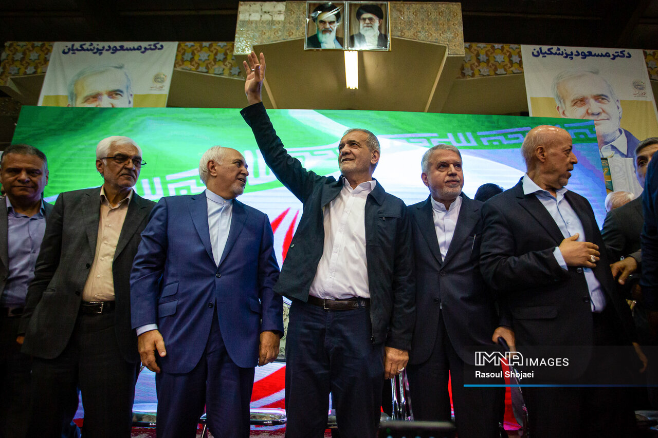 تقابل دو دیدگاه؛ برجام دست یافتنی یا دور از دسترس؟