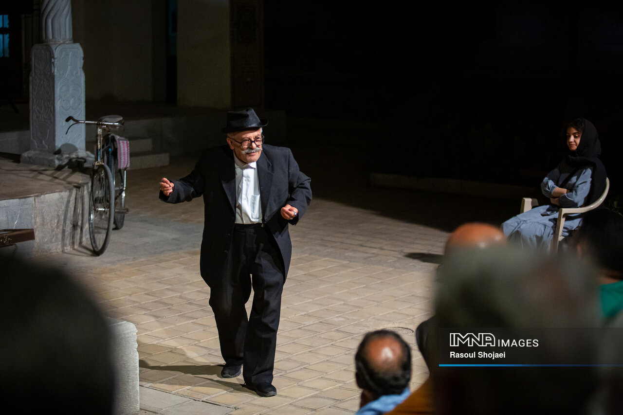 در موزه تاریخ شهرداری اصفهان با ما «همداستان» شوید