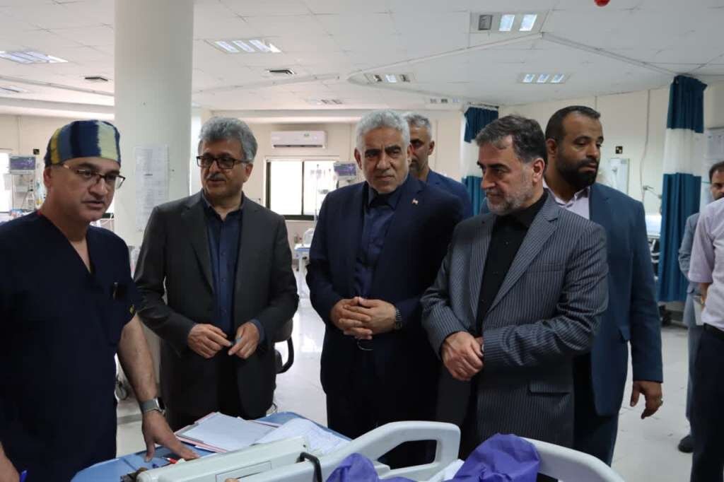 عیادت نماینده ویژه سرپرست ریاست جمهوری از بیماران بیمارستان قائم رشت