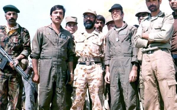 چمران یک رزمنده عارف بود