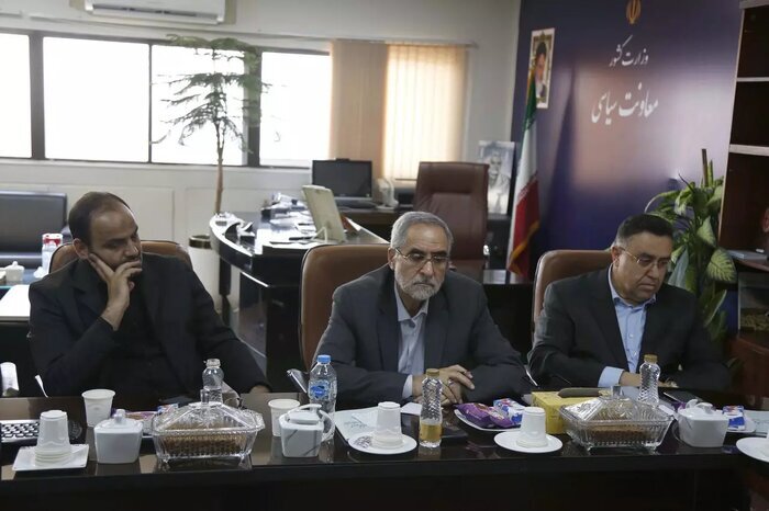 نشست نمایندگان نامزدهای انتخابات ریاست جمهوری در وزارت کشور برگزار شد