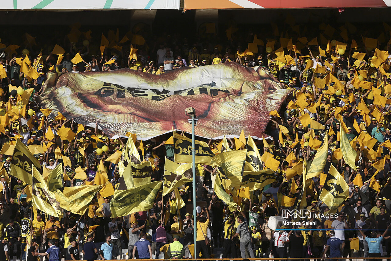 محرومیت ۳ مدیربرنامه فوتبال/ میزبانی سپاهان در پلیآف