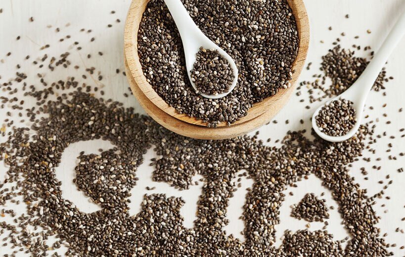 دانه چیا چیست و چه خواصی دارد؟ | خواص، فواید و نحوه مصرف دانه چیا برای لاغری و سلامت