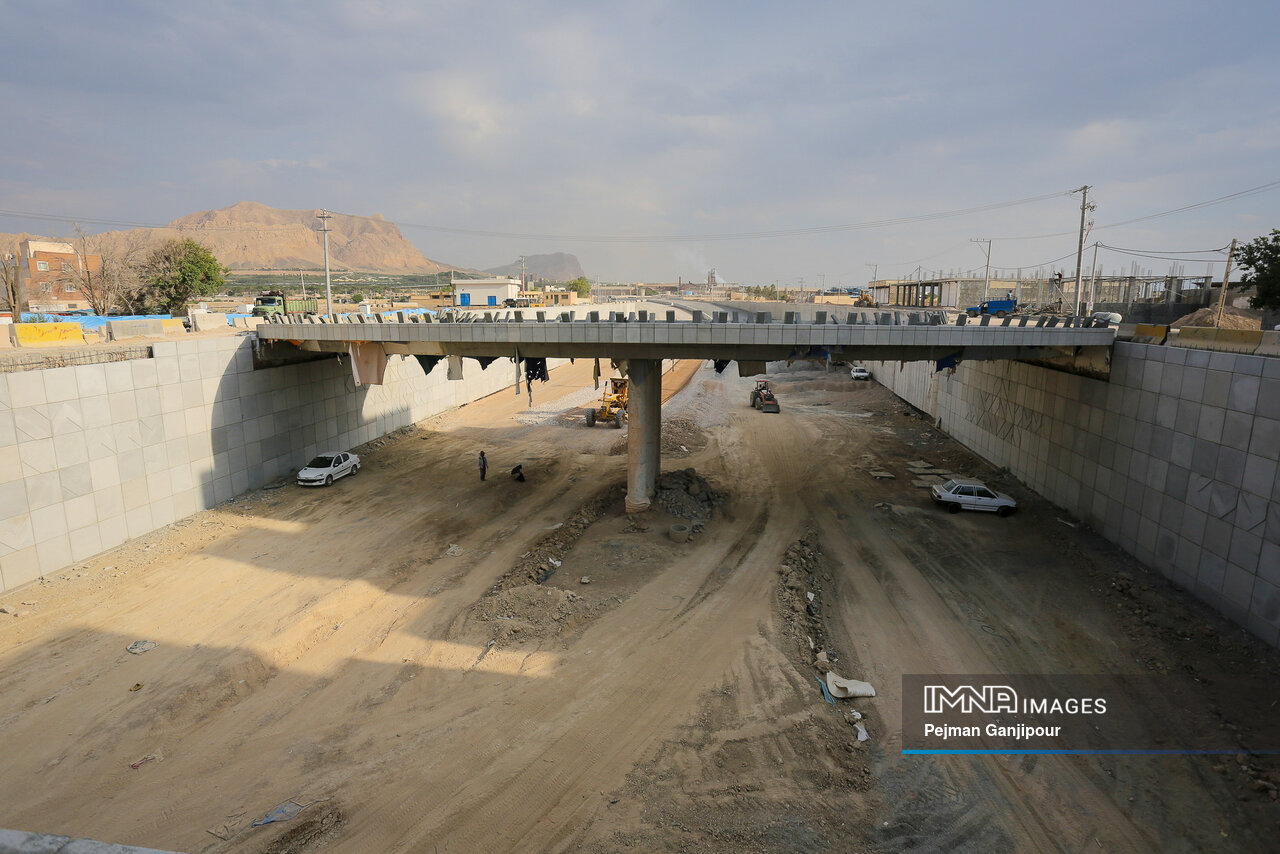 پیشرفت ۸۳ درصدی پل شهدای خاتون‌آباد در رینگ چهارم
