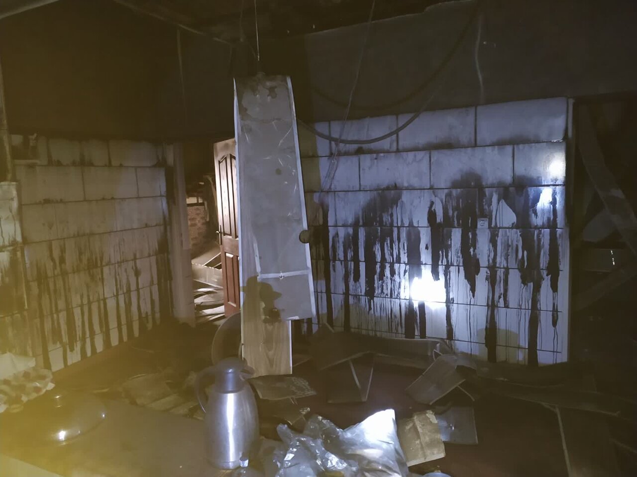 وقوع حریق در یکی از پادگانهای خمینیشهر+ عکس