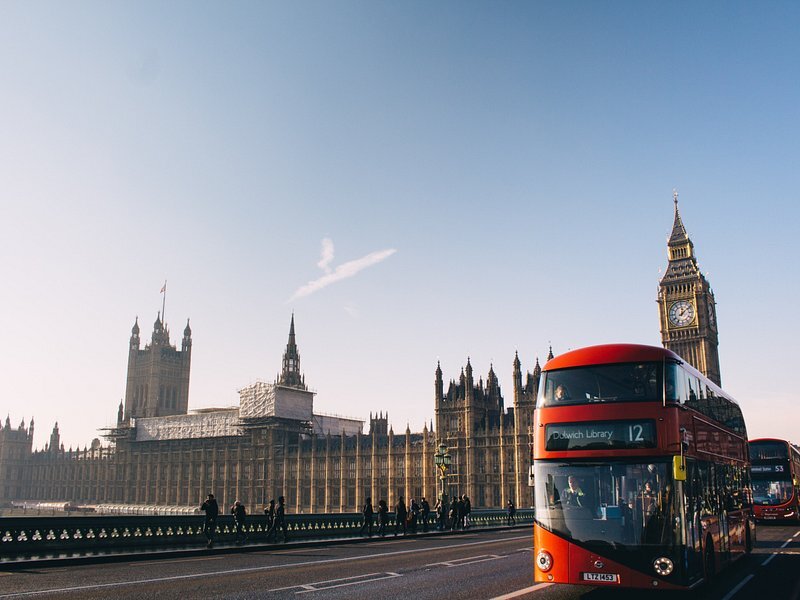 گذری بر تاریخ نماد لندن؛ اتوبوس‌های دوطبقه قرمز