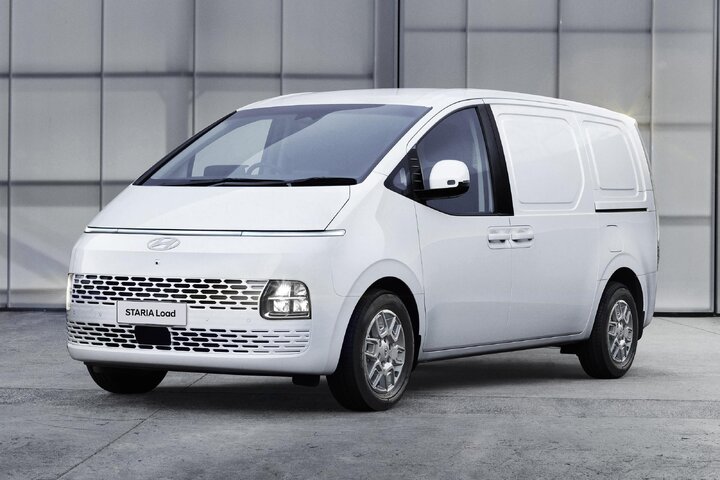 خودروی هیوندای استاریا 2025 چه مشخصاتی دارد؟