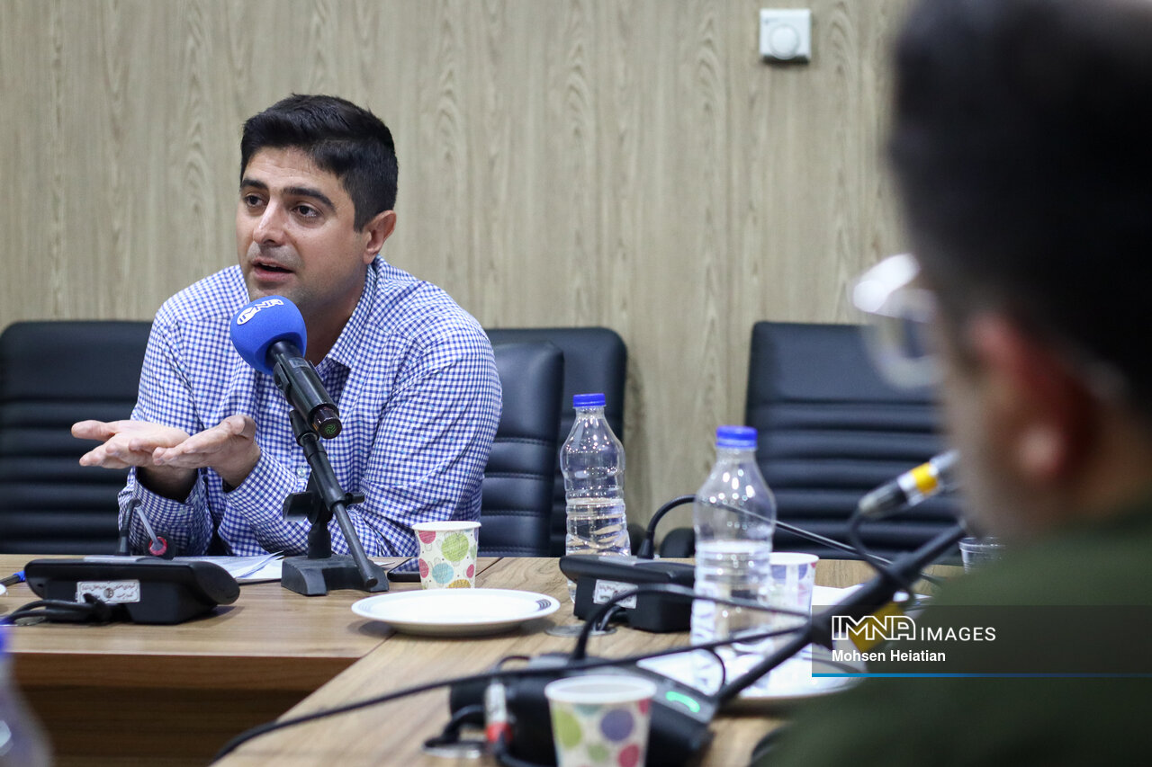 غربگرایی در اصلاح طلبی وجود ندارد/ نامزدها تکلیف خود را با نئولیبرالیسم اقتصادی روشن کنند