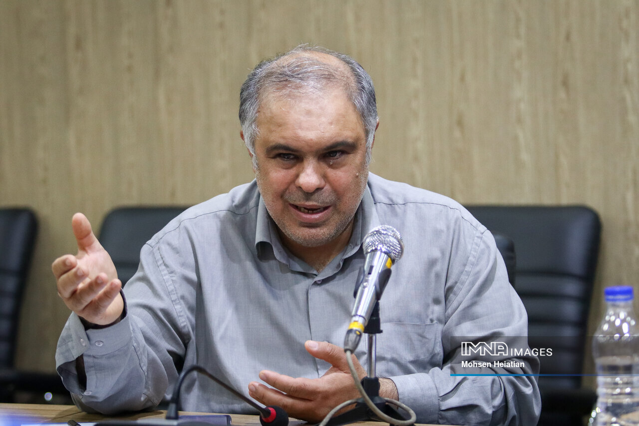 غربگرایی در اصلاح طلبی وجود ندارد/ نامزدها تکلیف خود را با نئولیبرالیسم اقتصادی روشن کنند