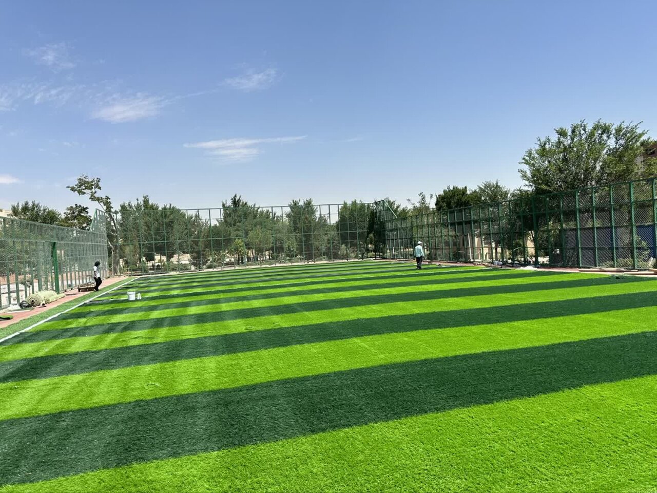 زمین ورزشی روباز پارک درخشان به بهرهبرداری رسید