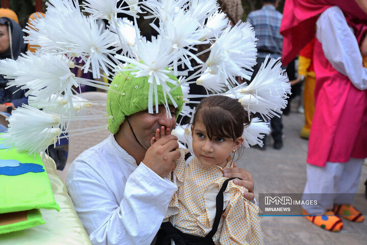 Iranians Celebrate Eid al-Ghadir Nationwide