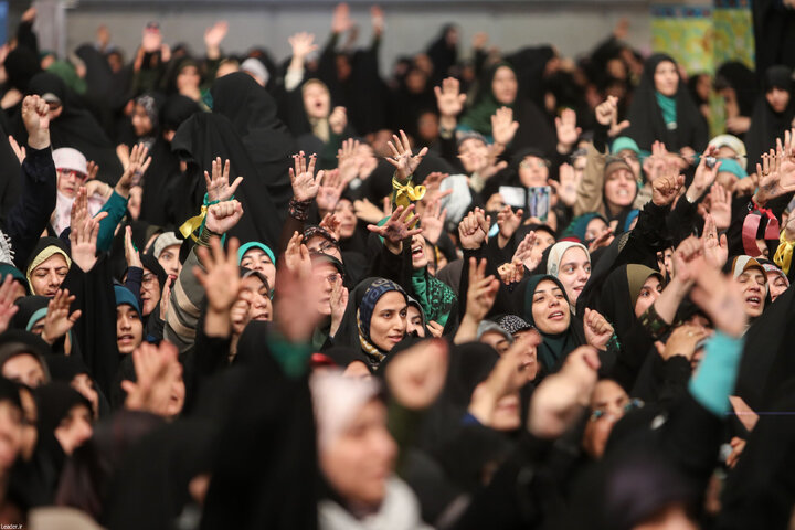 دیدار اقشار مختلف مردم با رهبر انقلاب در روز عید غدیر