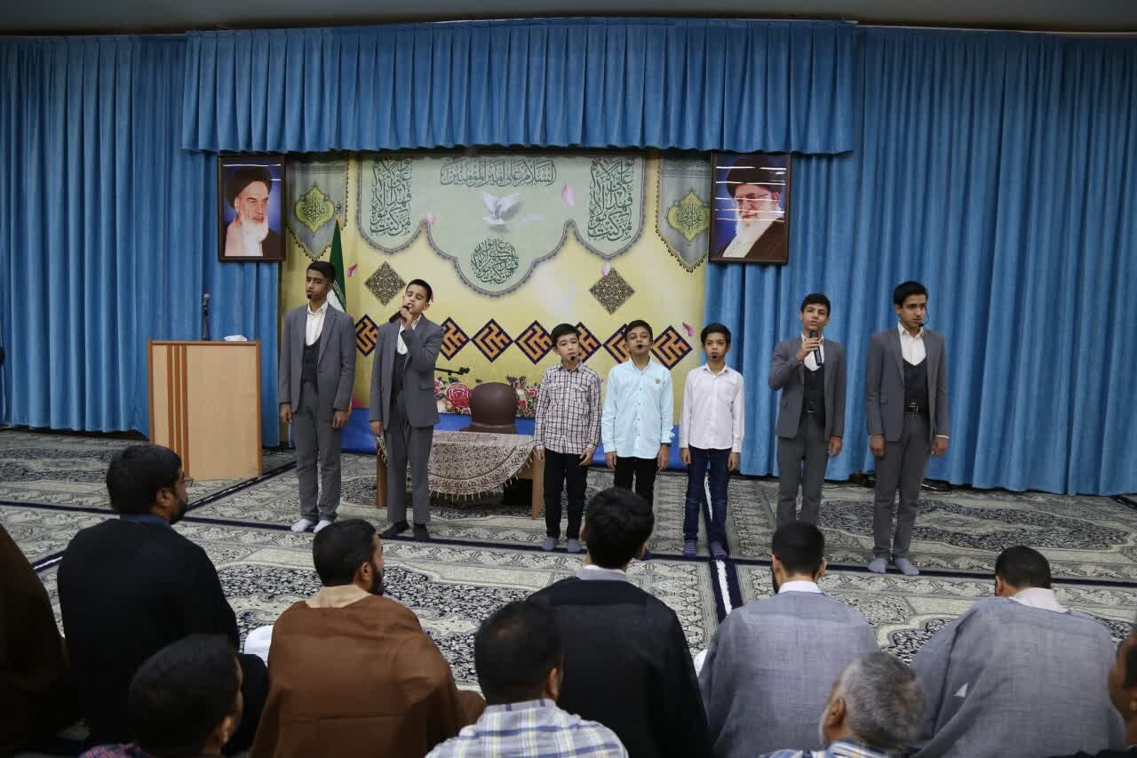 جشن غدیر و عمامه‌گذاری طلاب در دفتر امام جمعه یزد