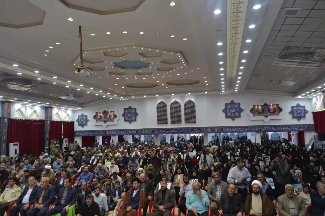 اربعین شهدای خدمت در یاسوج برگزار شد+ عکس