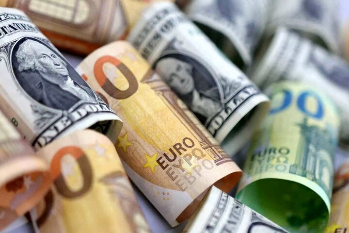 قیمت دلار و یورو امروز جمعه ۸ تیر ۱۴۰۳ + جدول