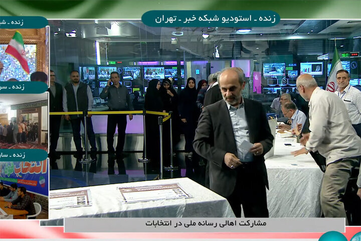 رئیس صداوسیما رای خود را در استودیوی شبکه خبر به صندوق انداخت