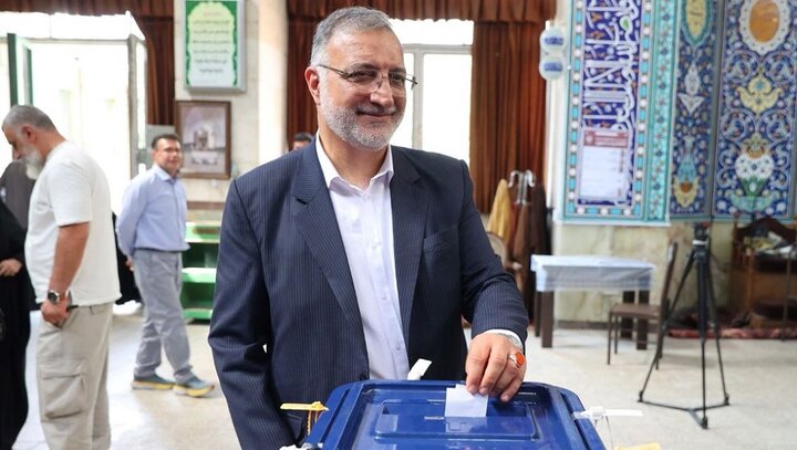 علیرضا زاکانی در انتخابات شرکت کرد