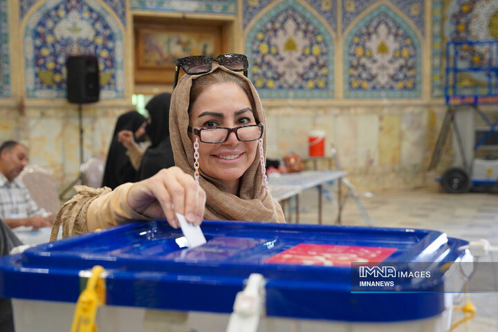 انتخابات ریاست جمهوری در شعبه حسینیه رضوی اصفهان