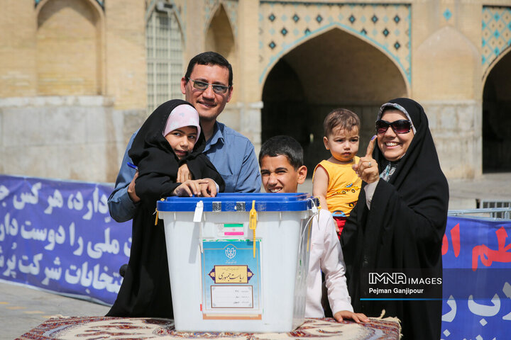انتخابات ریاست جمهوری در شعبه پل خواجو