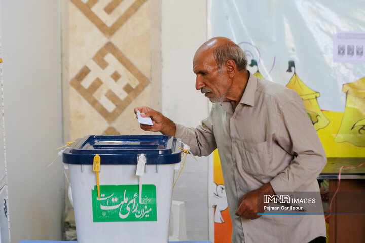 انتخابات ریاست جمهوری در شعبه مصلای امام خمینی(ره) اصفهان