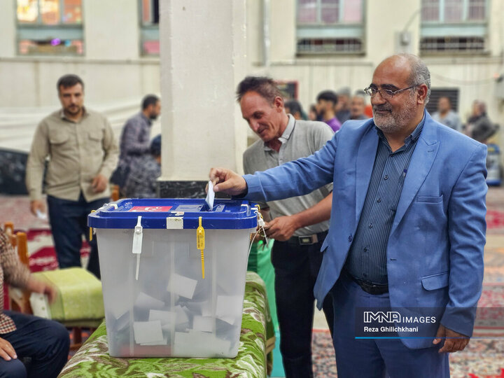 حضور مردم نجف‌آباد در انتخابات ریاست جمهوری