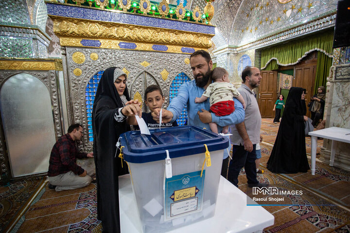آخرین ساعات رأی‌گیری در اصفهان