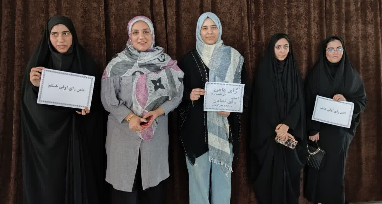 حضور مردم سراسر استان یزد در پای صندوق رأی/ شور انتخاباتی در رأی اولیها