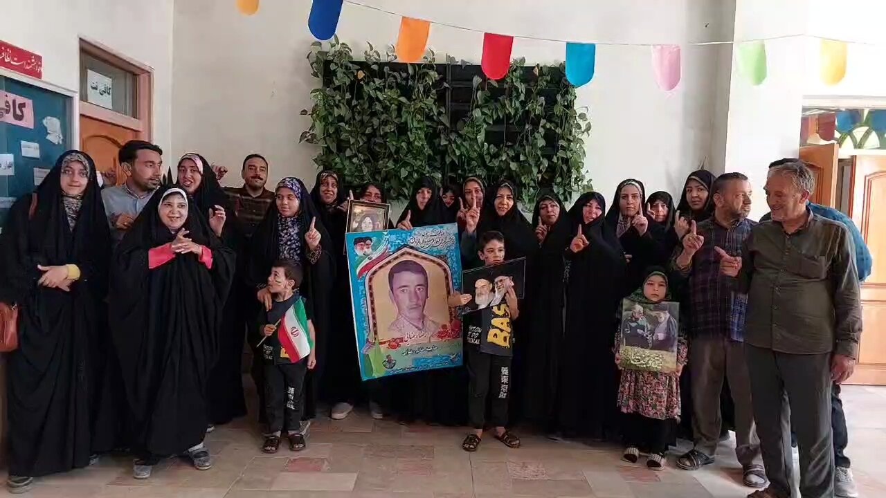 فیلم| حضور مردم پای‌کار شهرستان‌های اصفهان در انتخابات ریاست جمهوری